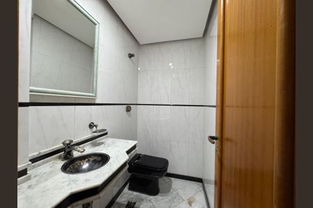 Apartamento à venda com 180m², 3 quartos e 1 vaga Apartamento à venda com 180m², 3 quartos e 1 vagaLavabo