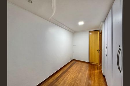 Apartamento à venda com 180m², 3 quartos e 1 vaga Apartamento à venda com 180m², 3 quartos e 1 vagaQuarto 2