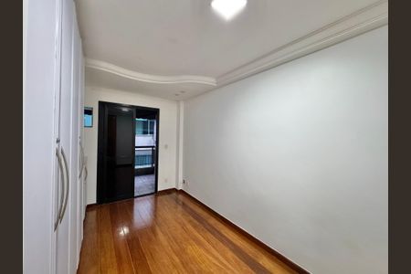 Apartamento à venda com 180m², 3 quartos e 1 vaga Apartamento à venda com 180m², 3 quartos e 1 vagaQuarto 2