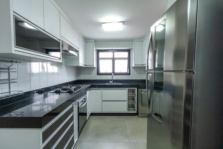 Apartamento à venda com 164m², 4 quartos e 3 vagas Apartamento à venda com 164m², 4 quartos e 3 vagasCozinha