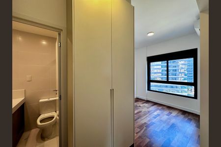 Apartamento à venda com 162m², 3 quartos e 3 vagasCloset Suíte 2