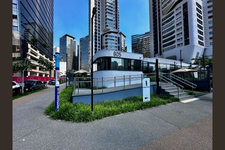 Apartamento à venda com 162m², 3 quartos e 3 vagasFachada