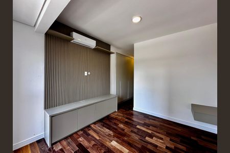Apartamento à venda com 162m², 3 quartos e 3 vagasSuíte 1