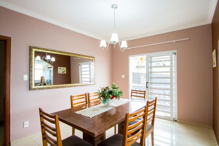 Casa à venda com 294m², 3 quartos e 4 vagas Casa à venda com 294m², 3 quartos e 4 vagasCopa