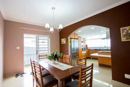 Casa à venda com 294m², 3 quartos e 4 vagas Casa à venda com 294m², 3 quartos e 4 vagasCopa