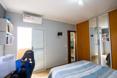 Casa à venda com 294m², 3 quartos e 4 vagas Casa à venda com 294m², 3 quartos e 4 vagasQuarto 1 - Suíte