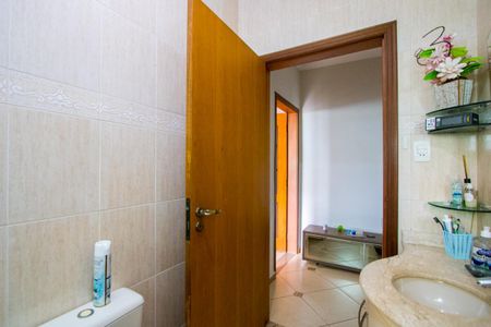 Casa à venda com 294m², 3 quartos e 4 vagas Casa à venda com 294m², 3 quartos e 4 vagasBanheiro social 1