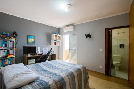 Casa à venda com 294m², 3 quartos e 4 vagas Casa à venda com 294m², 3 quartos e 4 vagasQuarto 1 - Suíte