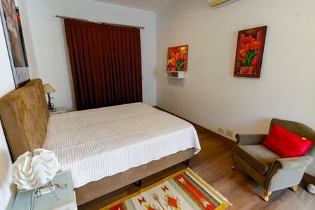 Casa à venda com 770m², 7 quartos e 5 vagas Casa à venda com 770m², 7 quartos e 5 vagasSuíte 2