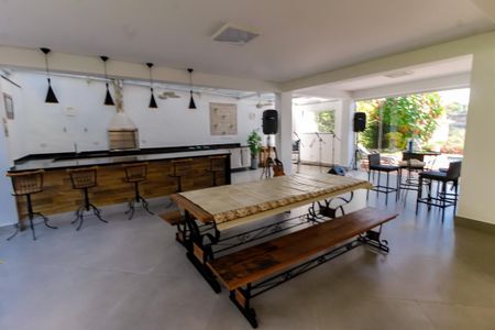 Casa à venda com 770m², 7 quartos e 5 vagas Casa à venda com 770m², 7 quartos e 5 vagasÁrea gourmet - churrasqueira