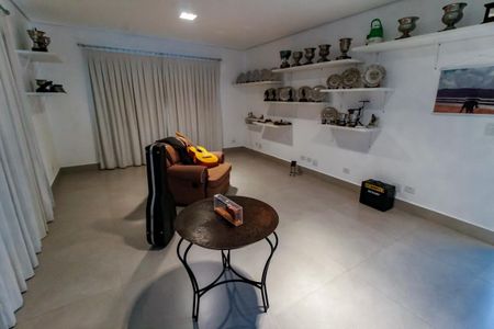 Casa à venda com 770m², 7 quartos e 5 vagas Casa à venda com 770m², 7 quartos e 5 vagasSala 6