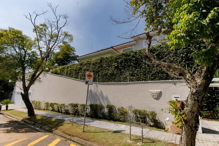 Casa à venda com 770m², 7 quartos e 5 vagas Casa à venda com 770m², 7 quartos e 5 vagasFachada - Casa