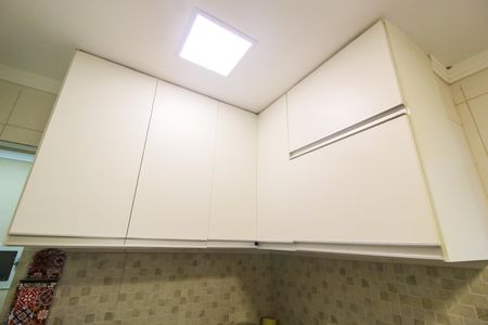 Apartamento à venda com 49m², 2 quartos e 1 vaga Apartamento à venda com 49m², 2 quartos e 1 vagaCozinha e Área de Serviço