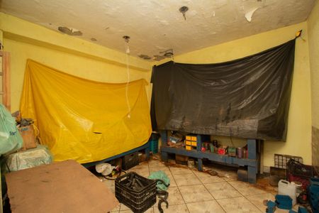 Casa à venda com 300m², 7 quartos e 10 vagas Casa à venda com 300m², 7 quartos e 10 vagasQuarto de Serviço 1