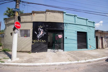 Casa à venda com 300m², 7 quartos e 10 vagas Casa à venda com 300m², 7 quartos e 10 vagasFachada