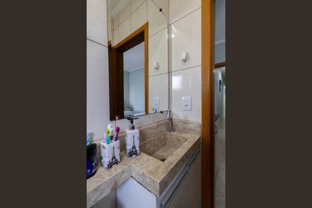 Casa à venda com 164m², 3 quartos e 2 vagas Casa à venda com 164m², 3 quartos e 2 vagasBanheiro Suíte