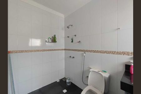 Casa de condomínio à venda com 333m², 4 quartos e 5 vagasBanheiro Suíte 4