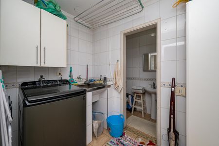 Casa à venda com 200m², 2 quartos e 2 vagas Casa à venda com 200m², 2 quartos e 2 vagasÁrea de Serviço