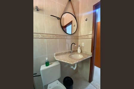 Casa à venda com 280m², 3 quartos e 4 vagas Casa à venda com 280m², 3 quartos e 4 vagasBanheiro