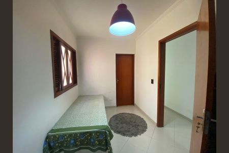 Casa à venda com 280m², 3 quartos e 4 vagas Casa à venda com 280m², 3 quartos e 4 vagasQuarto 2