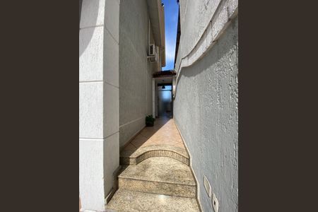 Casa à venda com 280m², 3 quartos e 4 vagas Casa à venda com 280m², 3 quartos e 4 vagasÁrea comum
