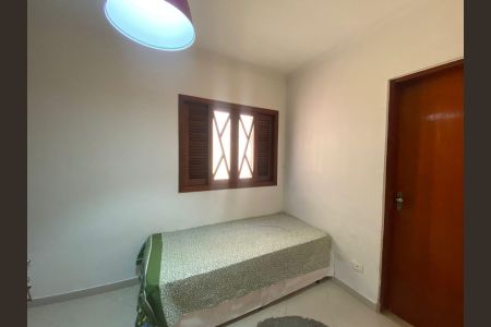 Casa à venda com 280m², 3 quartos e 4 vagas Casa à venda com 280m², 3 quartos e 4 vagasQuarto 2