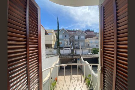 Casa à venda com 280m², 3 quartos e 4 vagas Casa à venda com 280m², 3 quartos e 4 vagasQuarto 1
