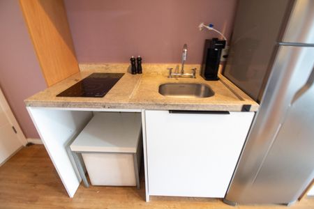 Studio para alugar com 25m², 1 quarto e sem vaga Studio para alugar com 25m², 1 quarto e sem vagaCozinha