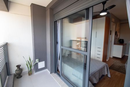 Studio para alugar com 25m², 1 quarto e sem vaga Studio para alugar com 25m², 1 quarto e sem vagaTerraço