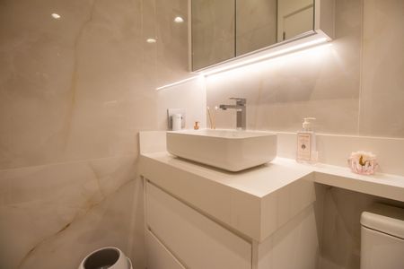 Apartamento à venda com 147m², 3 quartos e 2 vagasBanheiro da Suíte 1