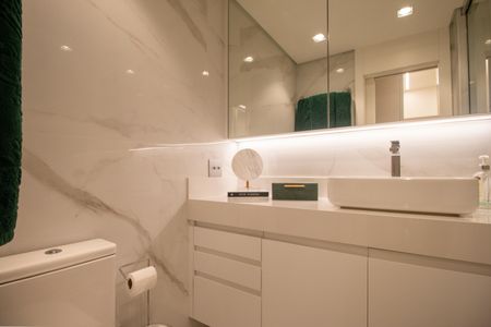 Apartamento à venda com 147m², 3 quartos e 2 vagasBanheiro da Suíte 2