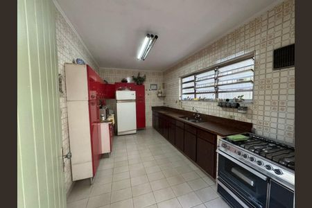 Casa à venda com 218m², 4 quartos e 3 vagas Casa à venda com 218m², 4 quartos e 3 vagasFoto 16