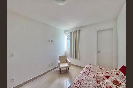 Casa de condomínio à venda com 227m², 4 quartos e 3 vagasSuíte 2