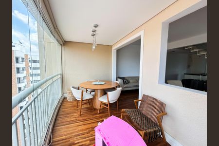 Apartamento à venda com 129m², 2 quartos e 3 vagasVaranda 