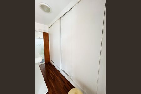 Apartamento à venda com 129m², 2 quartos e 3 vagasQuarto