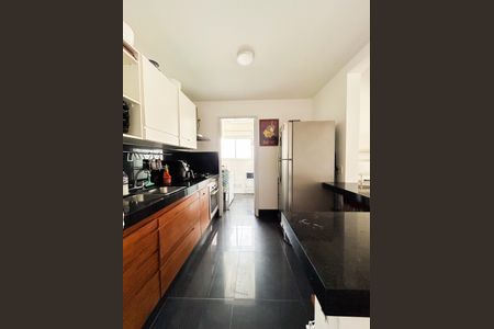 Apartamento à venda com 129m², 2 quartos e 3 vagasCozinha