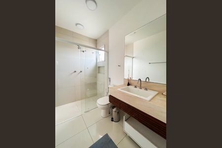 Apartamento à venda com 129m², 2 quartos e 3 vagasBanheiro