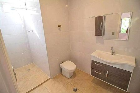 Casa à venda com 113m², 3 quartos e 4 vagas