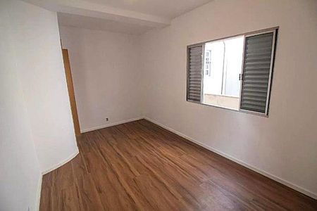 Casa à venda com 113m², 3 quartos e 4 vagas