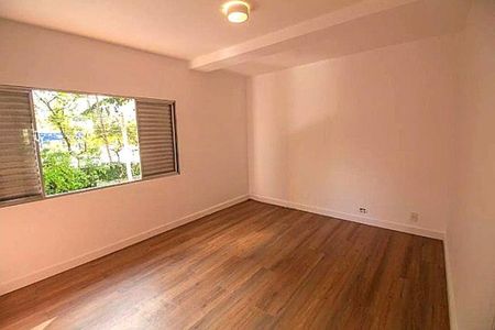 Casa à venda com 113m², 3 quartos e 4 vagas