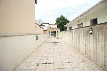Casa à venda com 250m², 2 quartos e 2 vagas