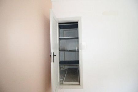 Casa à venda com 250m², 2 quartos e 2 vagas