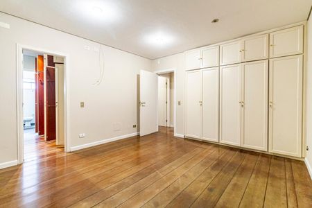 Casa à venda com 400m², 4 quartos e 7 vagas Casa à venda com 400m², 4 quartos e 7 vagasSuíte 1