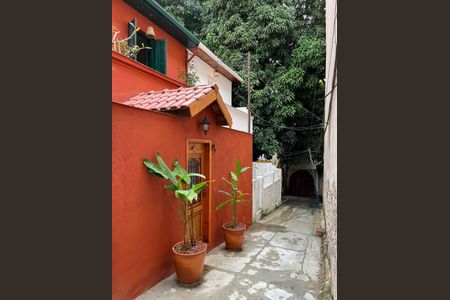 Casa à venda com 75m², 2 quartos e sem vaga
