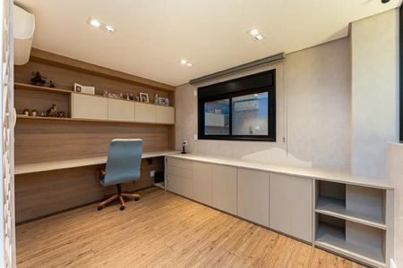 Casa de condomínio à venda com 580m², 3 quartos e 6 vagas