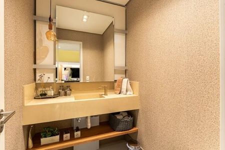 Casa de condomínio à venda com 580m², 3 quartos e 6 vagas