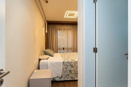 Casa de condomínio à venda com 580m², 3 quartos e 6 vagas