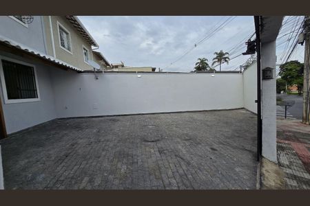 Casa à venda com 115m², 2 quartos e 2 vagas