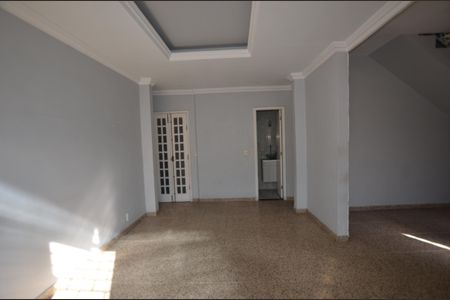 Casa para alugar com 130m², 3 quartos e 2 vagasSala 1