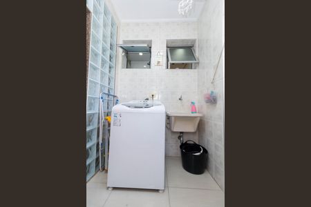Apartamento à venda com 87m², 3 quartos e 2 vagas Apartamento à venda com 87m², 3 quartos e 2 vagasÁrea de Serviço